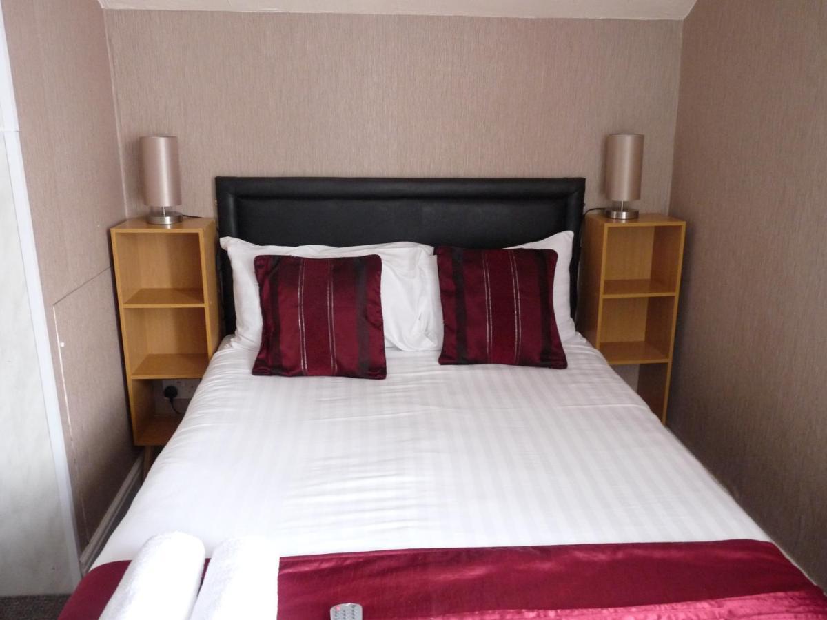 Hotel Hilbre 2*